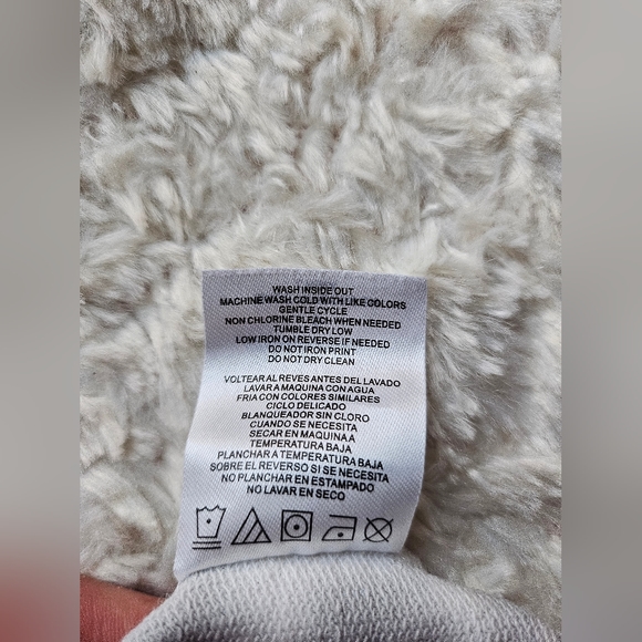 Star Wars Baby Yoda, Tie Dye Sweatshirt, Grogu, Size 5, EUC - Picture 4 of 6